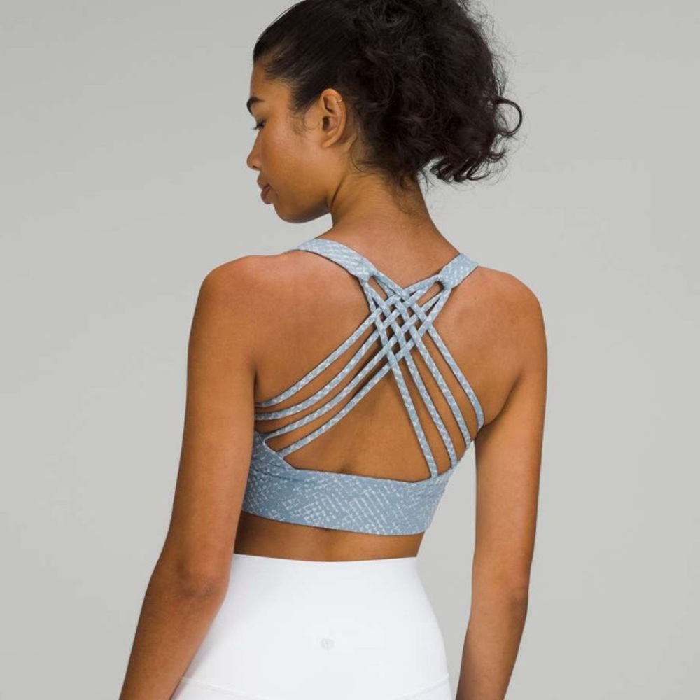 Lululemon Free to be Longline Bra
